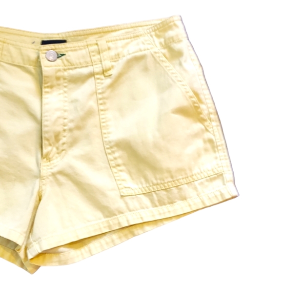 Vintage Tommy Hilfiger Denim Shorties - Picture 4 of 14